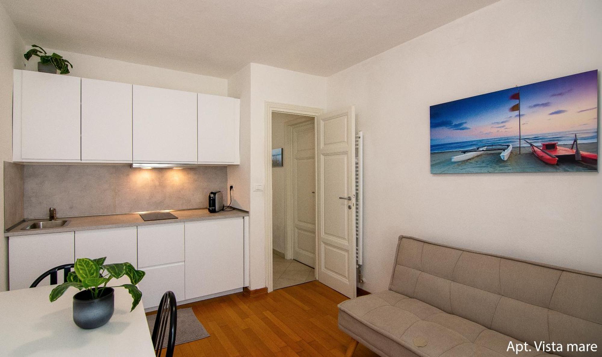 Amamare Apartments فياريجيو المظهر الخارجي الصورة